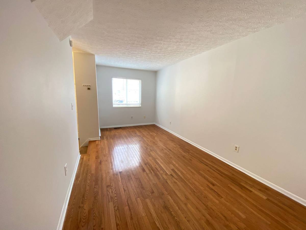 Apartment for rent at 107-121 E 14th Ave, Columbus, OH 43201