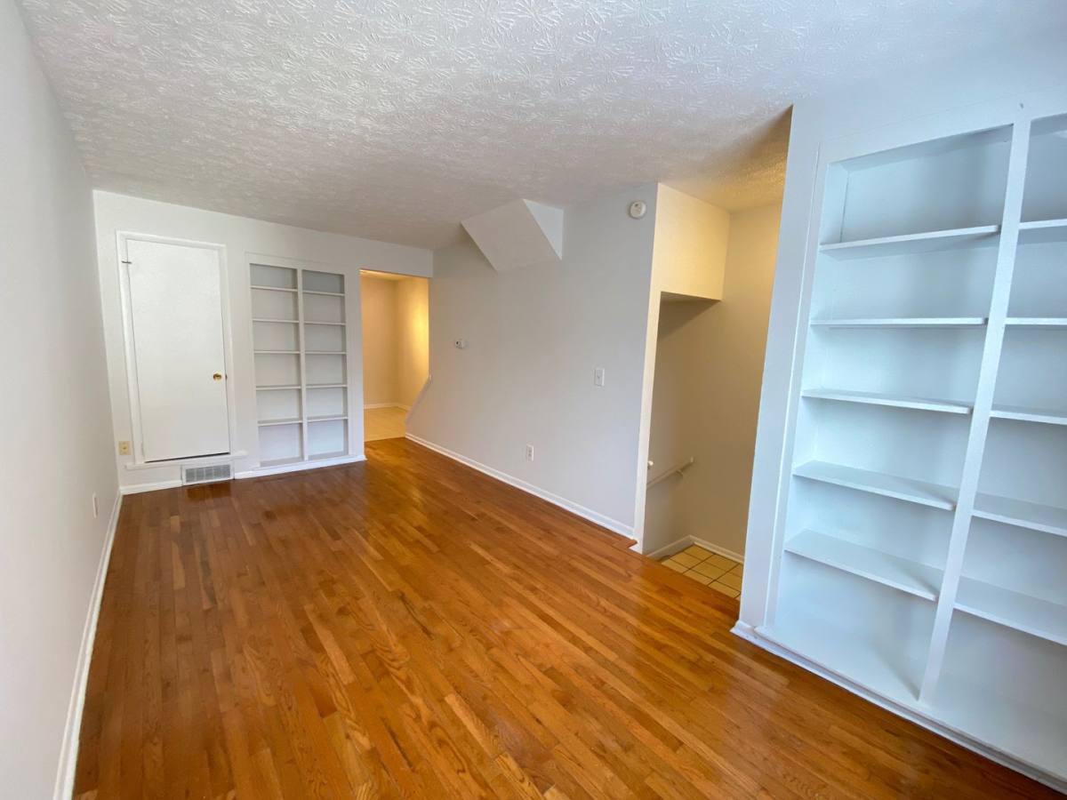 Apartment for rent at 107-121 E 14th Ave, Columbus, OH 43201
