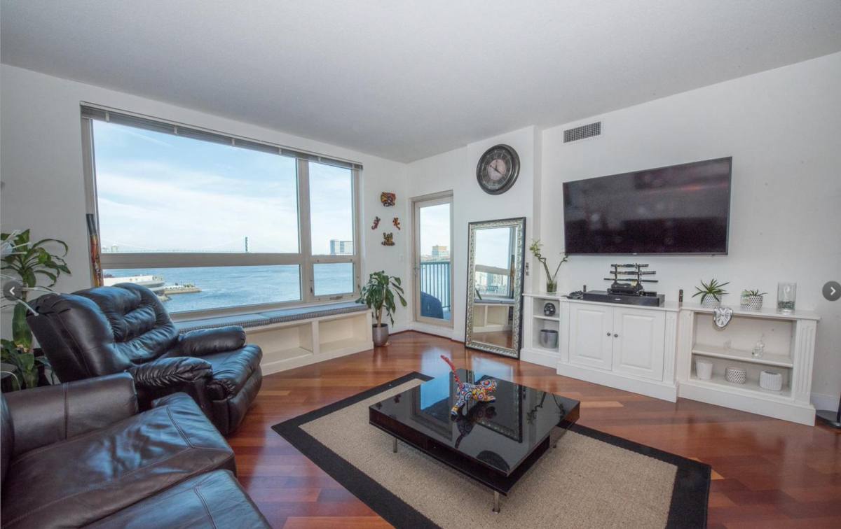 Condo for rent at 717 S Columbus Blvd, Philadelphia, PA 19147