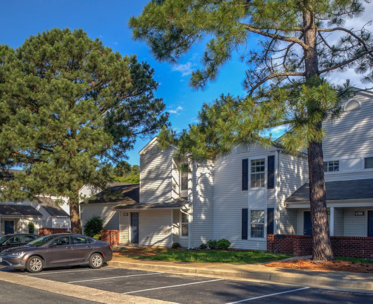 Townhouse for rent at 3900 Woodbridge Dr, Newport News, VA 23608