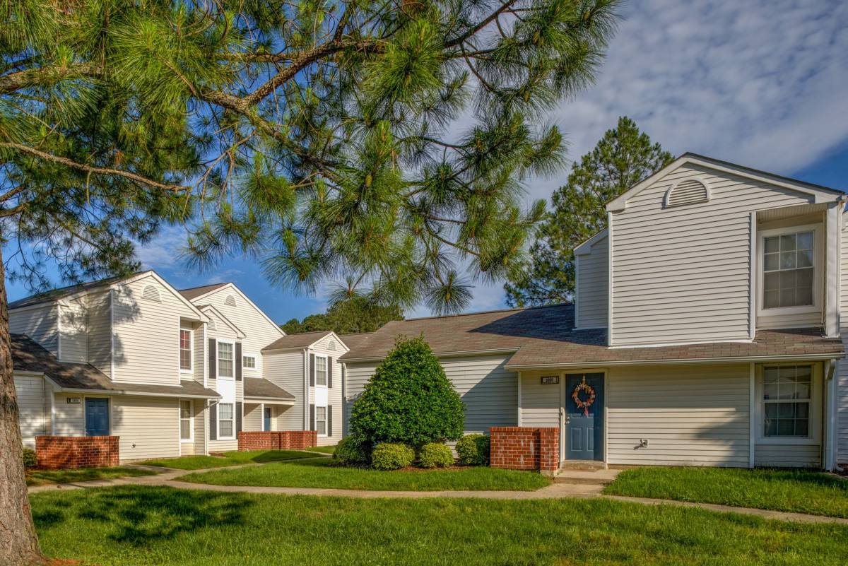 Townhouse for rent at 3900 Woodbridge Dr, Newport News, VA 23608