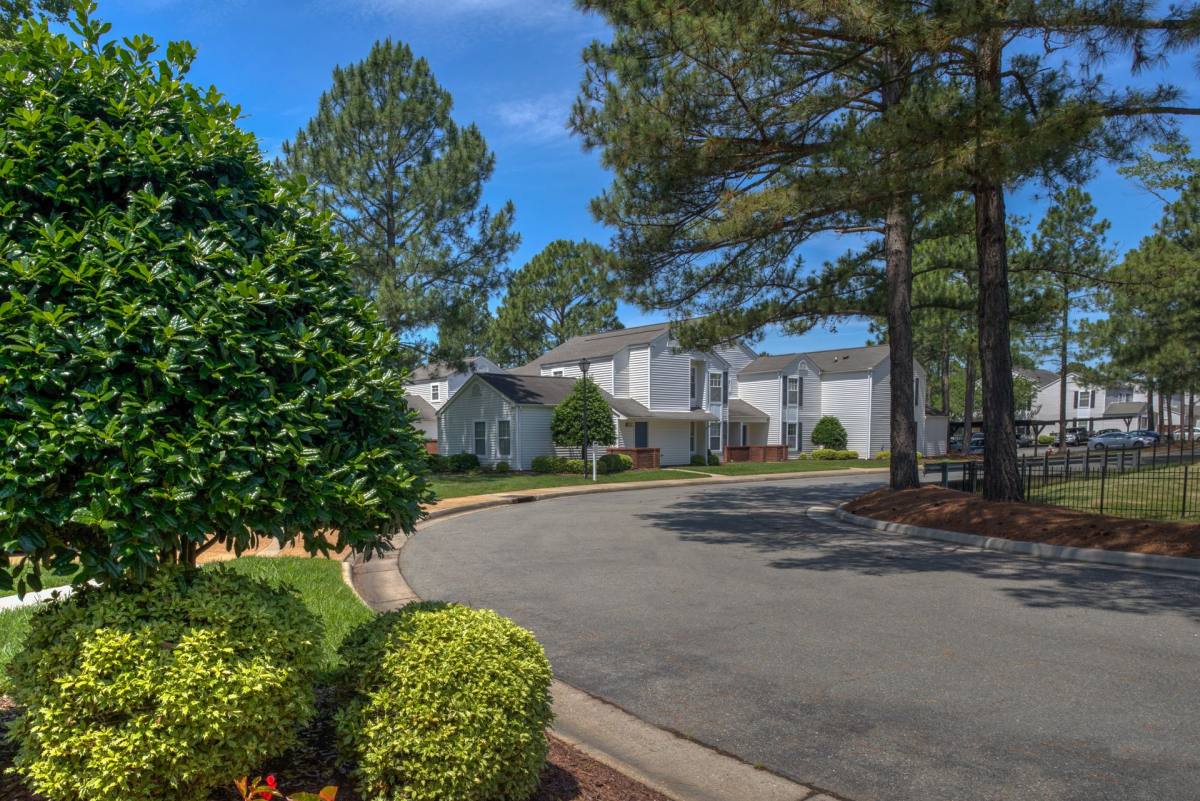 Townhouse for rent at 3900 Woodbridge Dr, Newport News, VA 23608