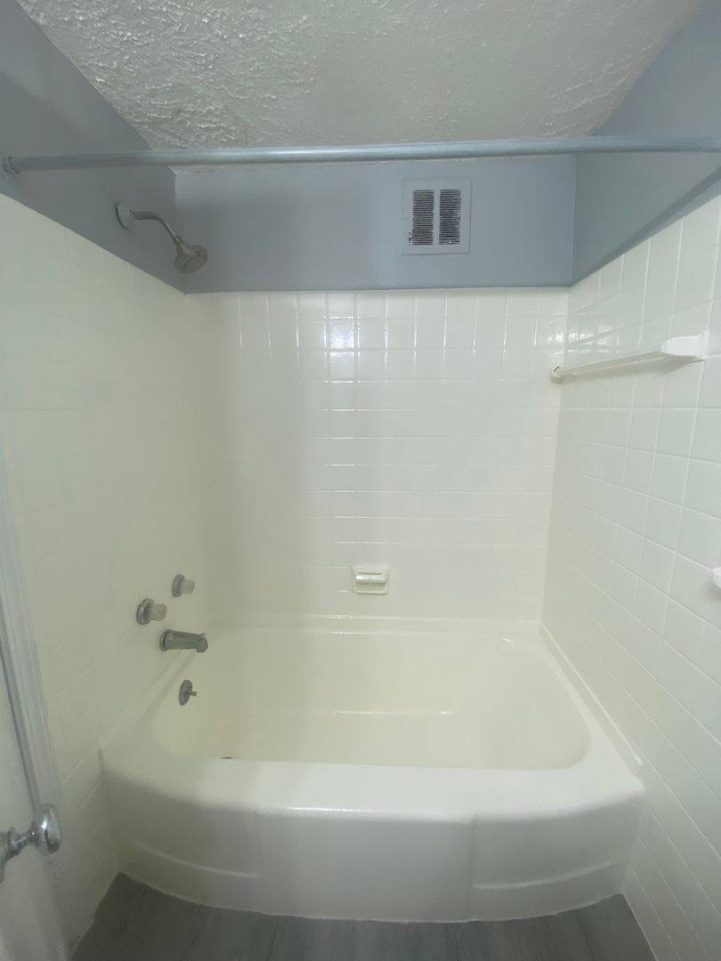 Apartment for rent at 2860 Van Aken Blvd, Beachwood, OH 44122