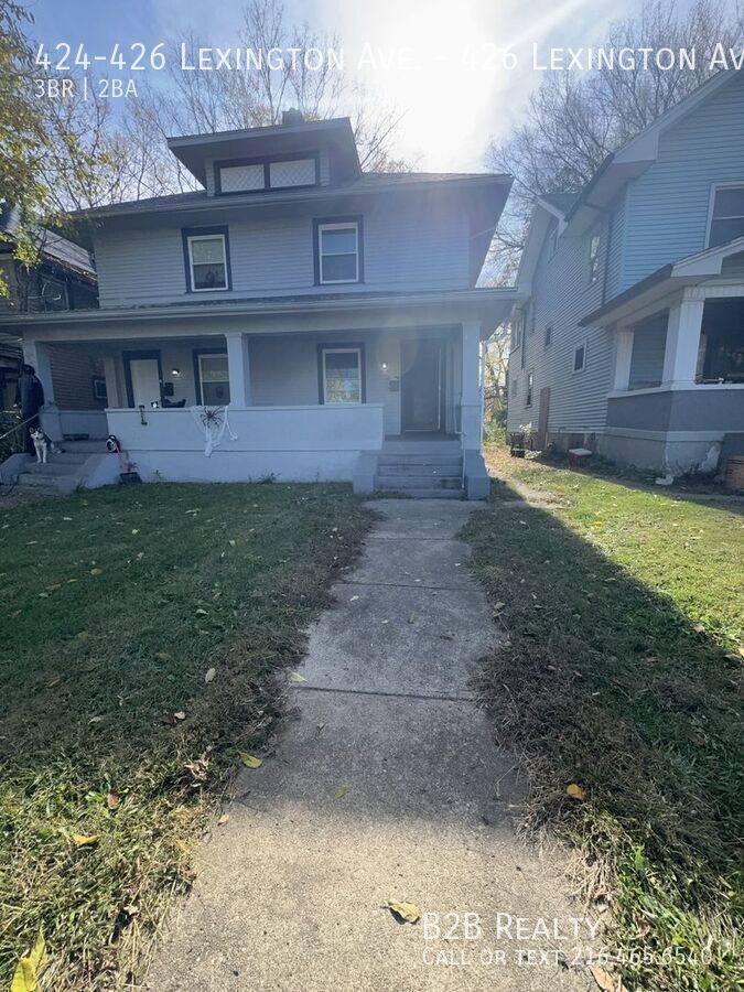 Apartment for rent at 424-426 Lexington Ave, Dayton, OH 45402