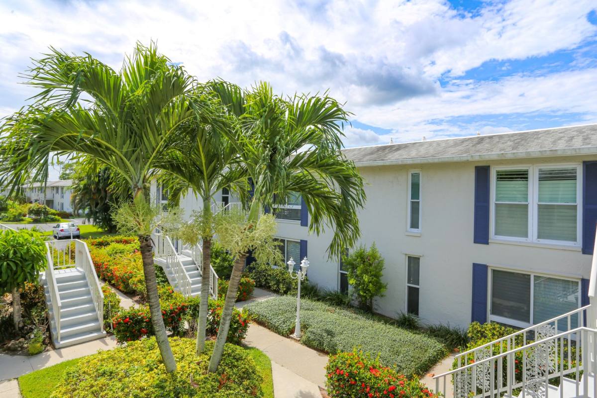 House for rent at 195 Peppermint Lane, Naples, FL 34112