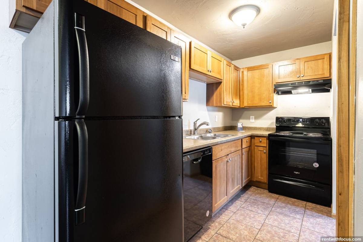 Apartment for rent at 1629 Rainbow Dr, Oshkosh, WI 54902
