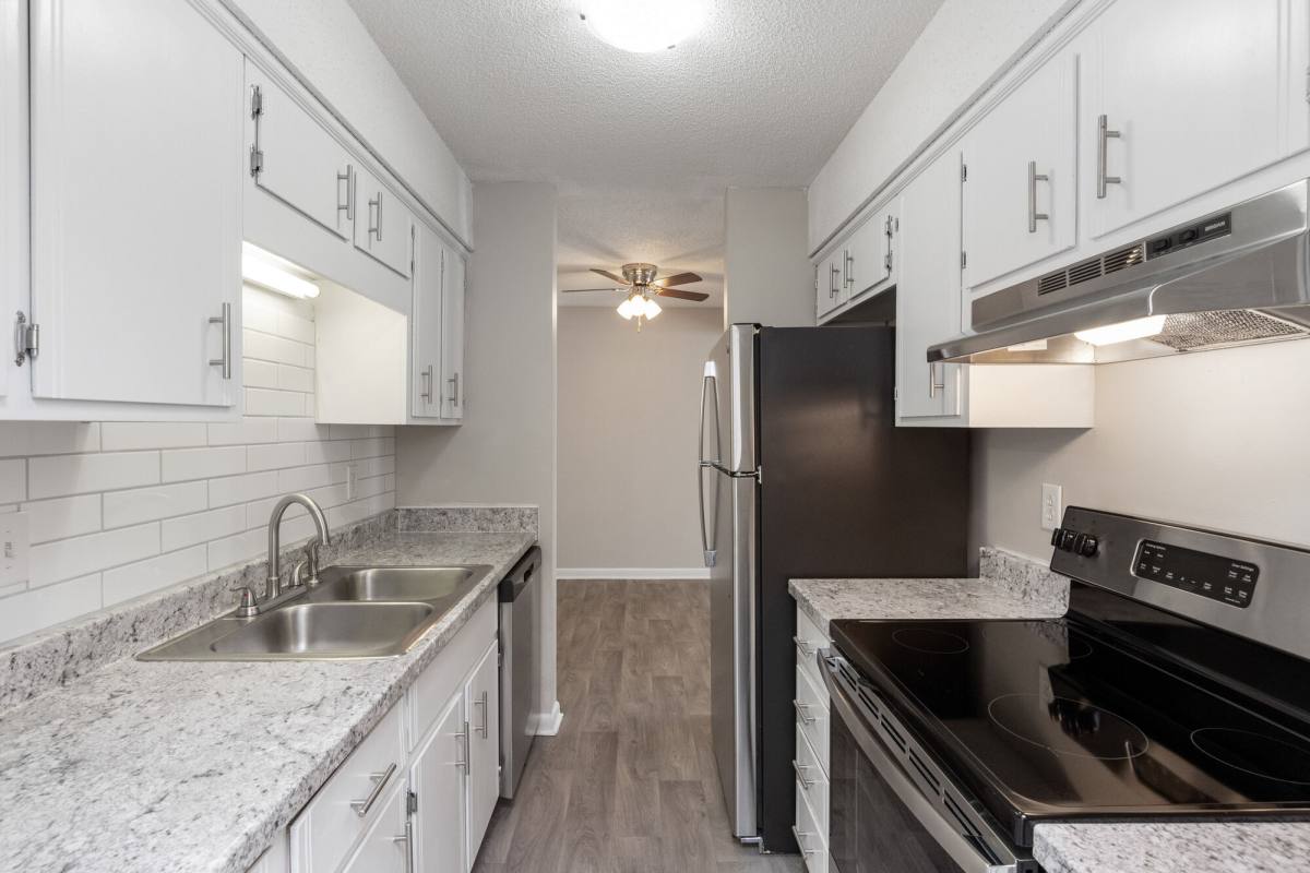 Apartment for rent at Northwoods, 126 W Concord Dr, Clarksville, TN 37042