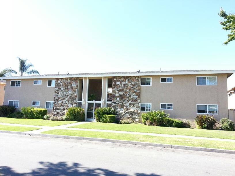 Apartment for rent at 4121 Howard Ave, Los Alamitos, CA 90720