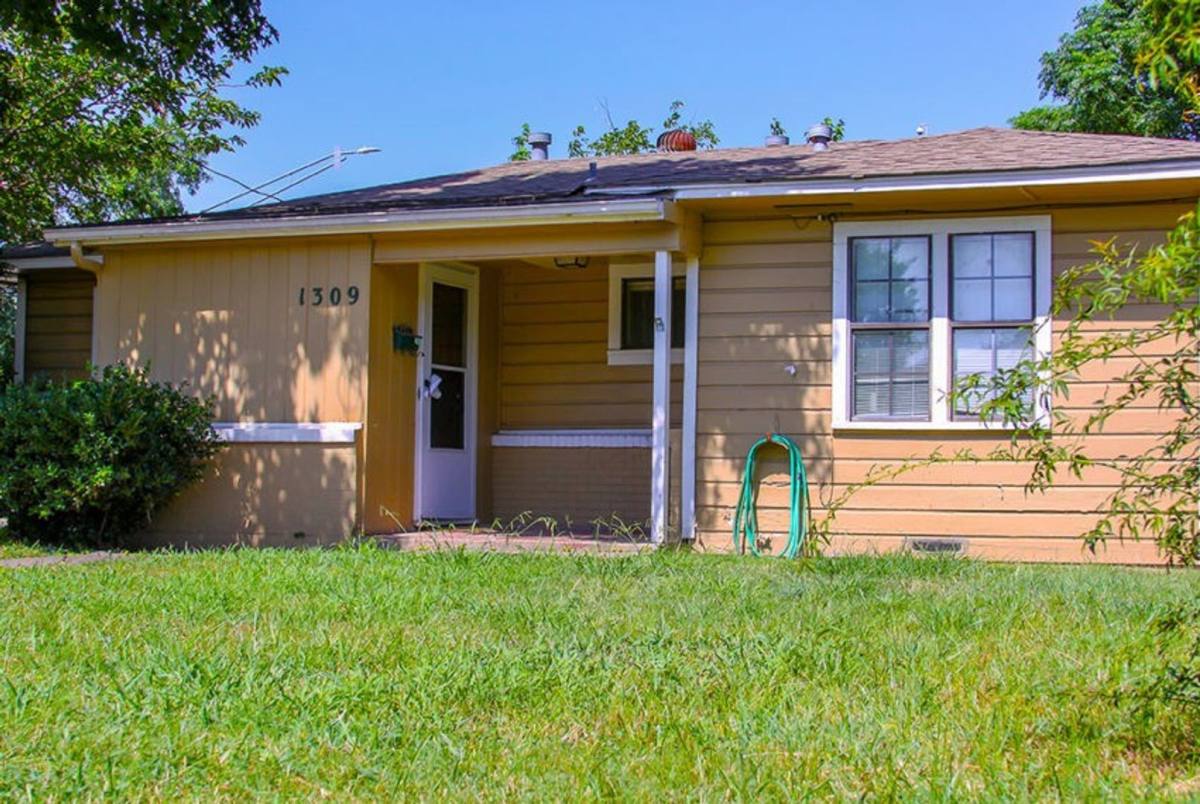 House for rent at 1309 Anna St, Denton, TX 76201