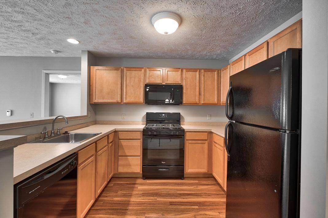 1000 Stone Ridge Circle, Berea, OH 44017 RentalSource