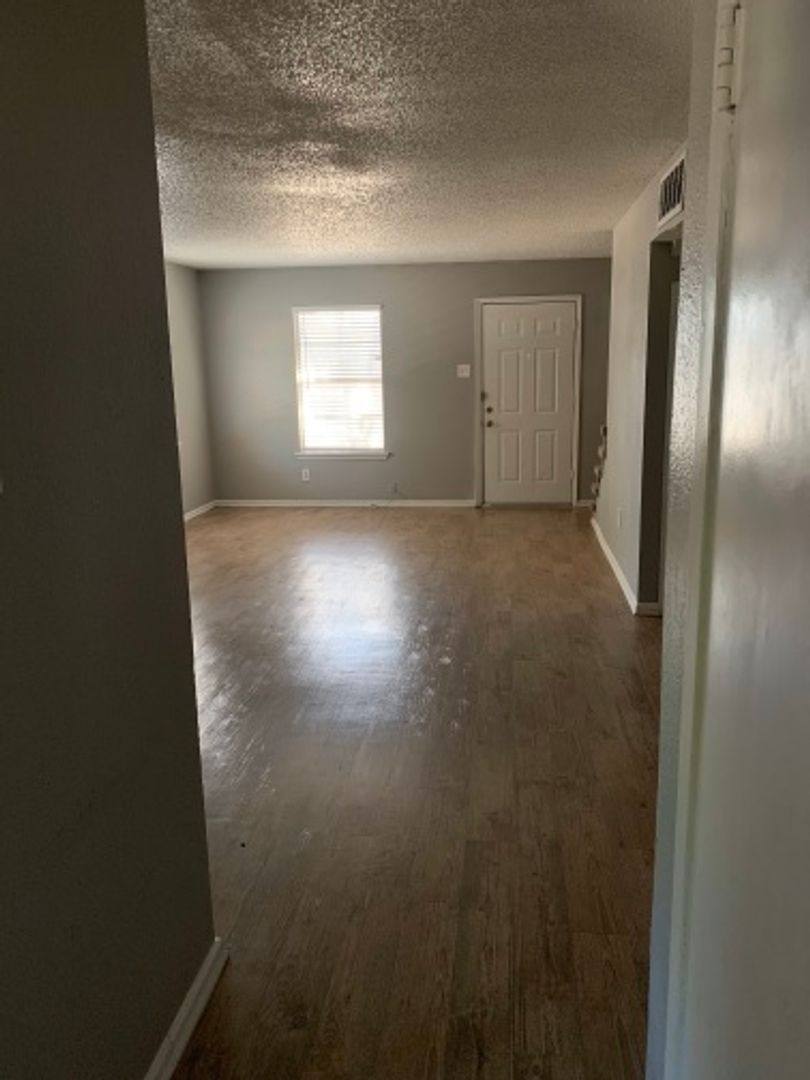 Apartment for rent at 9526 Contessa Dr, San Antonio, TX 78216