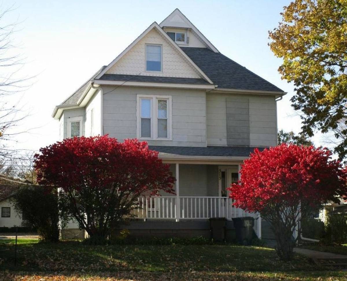 Townhouse for rent at 515 1 2 Franklin St, Cedar Falls, IA 50613