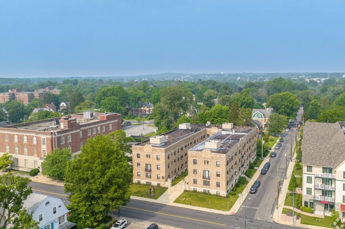 Apartment for rent at 58 N Lansdowne Ave, Lansdowne, PA 19050