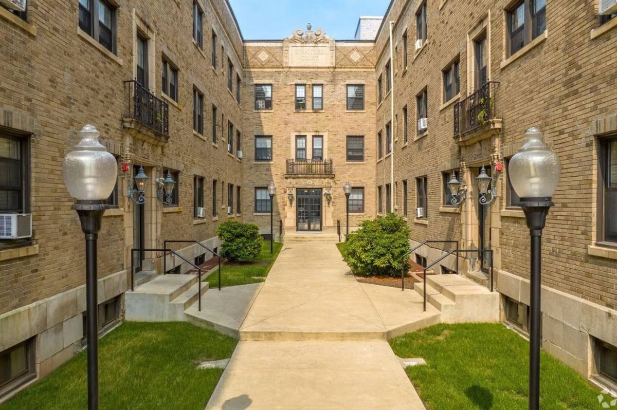 Apartment for rent at 58 N Lansdowne Ave, Lansdowne, PA 19050