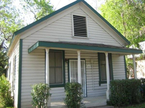 House for rent at 446 W 8th St, Chico, CA 95926