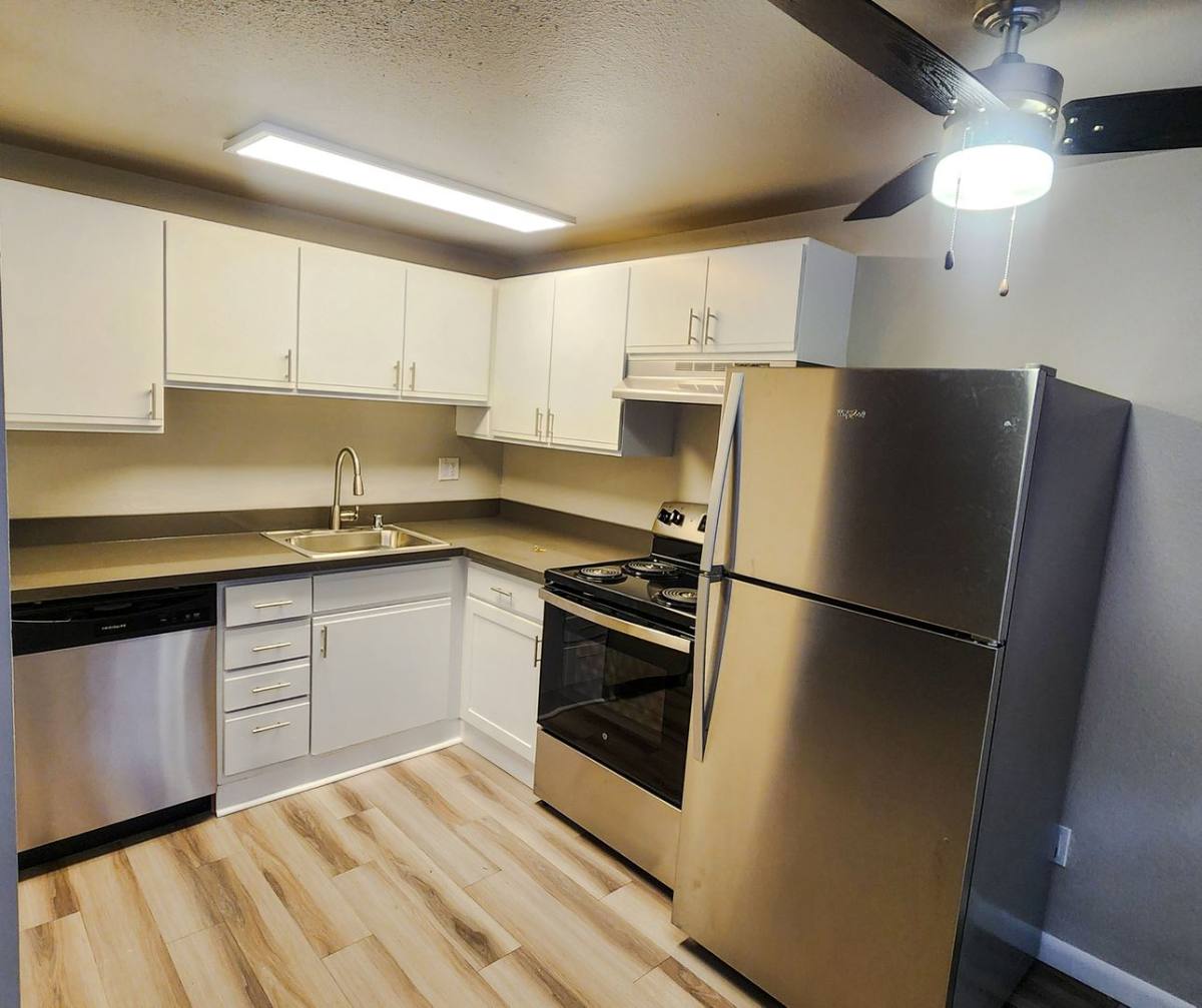 Apartment for rent at 4813 S 252nd Place, Kent, WA 98032