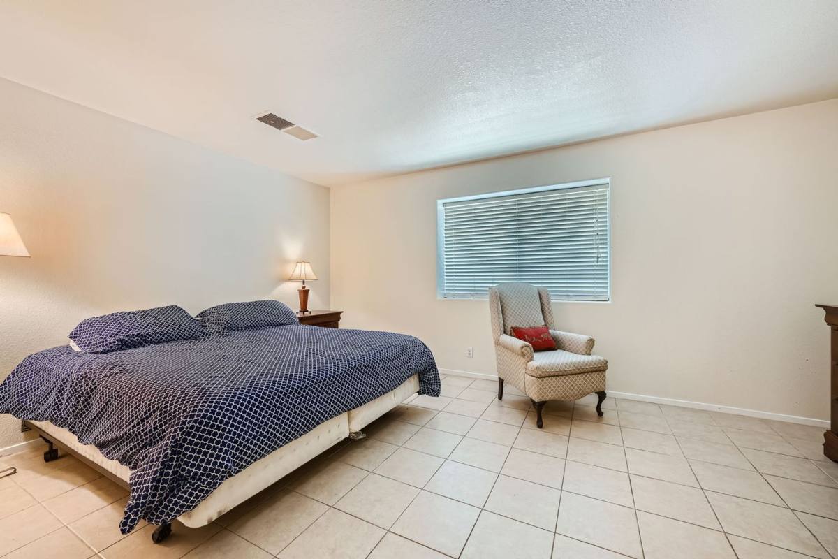 Apartment for rent at 3612 Shawn Reynolds, Las Vegas, NV 89129