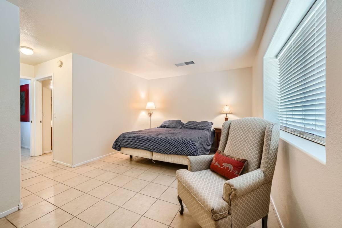 Apartment for rent at 3612 Shawn Reynolds, Las Vegas, NV 89129
