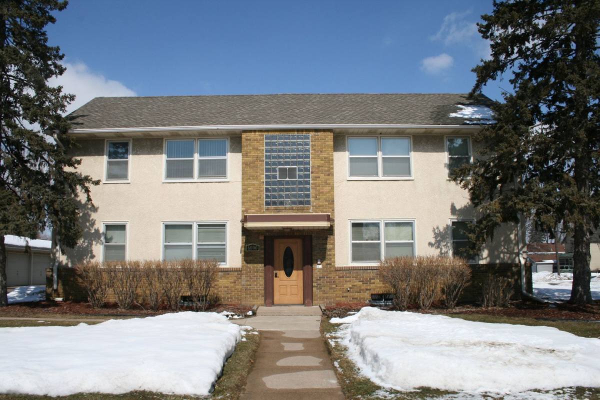 Apartment for rent at 6000 W 35th St, Minneapolis, MN 55416