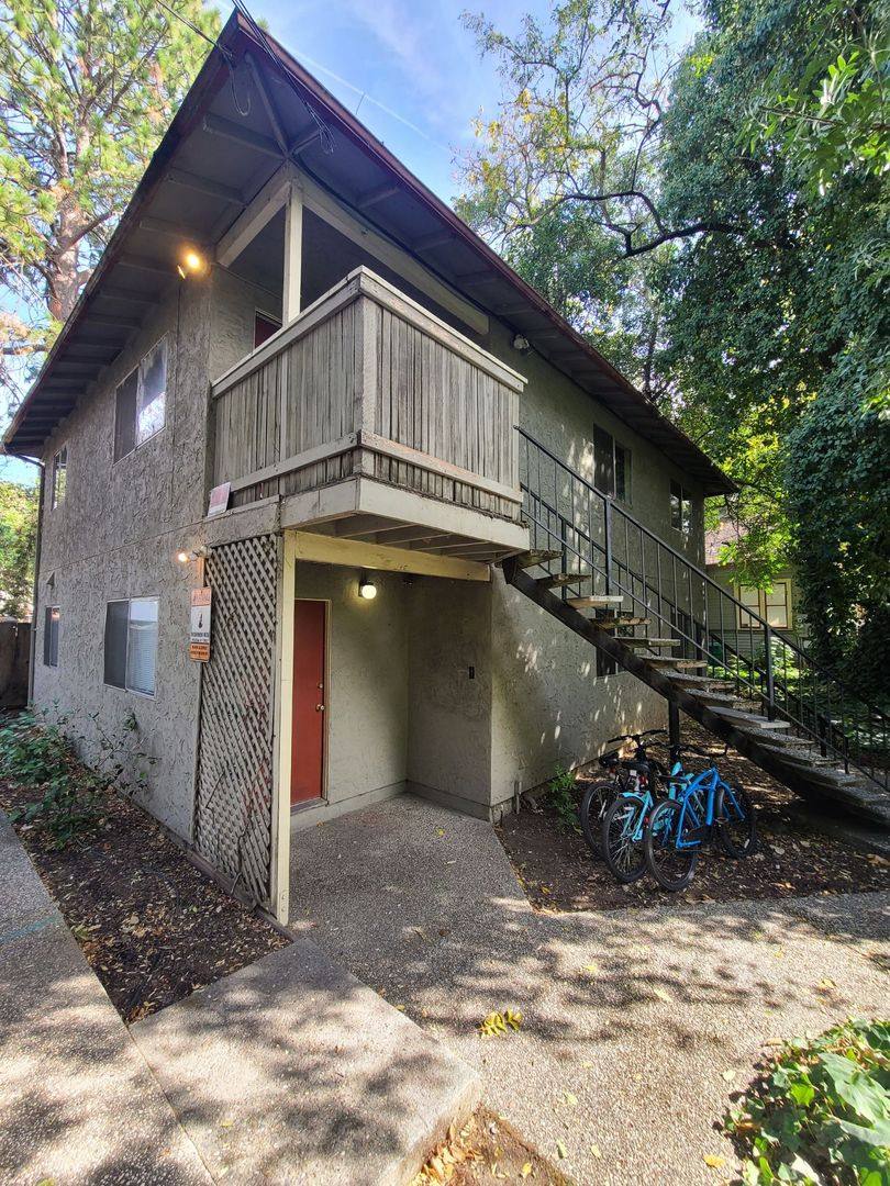 Apartment for rent at 134 W Sacramento Ave, Chico, CA 95926