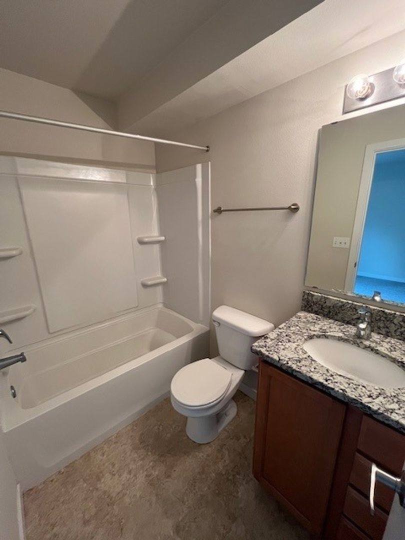 Townhouse for rent at 31408 - 28th Ave S, Federal Way, WA 98003