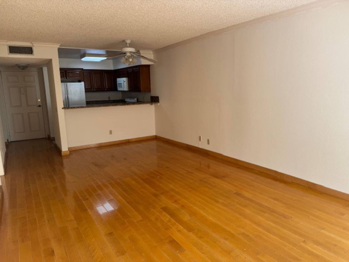 Apartment for rent at Windmark, 4300 Beverly Glen Blvd, Sherman Oaks, CA 91423