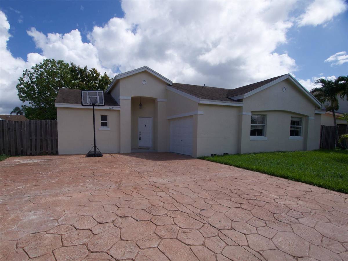 House for rent at 9471 NW 52nd St, Fort Lauderdale, FL 33351