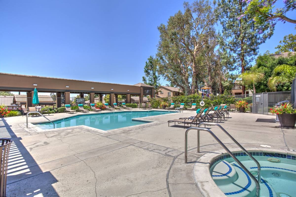 Apartment for rent at 9600 19th St, Rancho Cucamonga, CA 91737