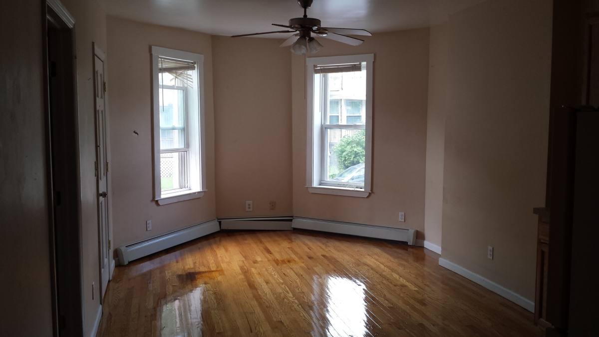 Townhouse for rent at 51 Elberon Place, Albany, NY 12203
