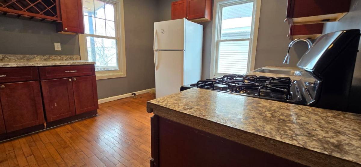 Apartment for rent at 219 -221 Quail St, Albany, NY 12203