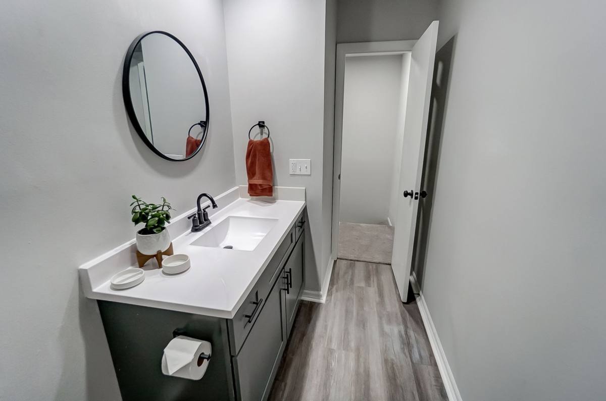 Townhouse for rent at 220 E Hoover Dr, Fort Wayne, IN 46816