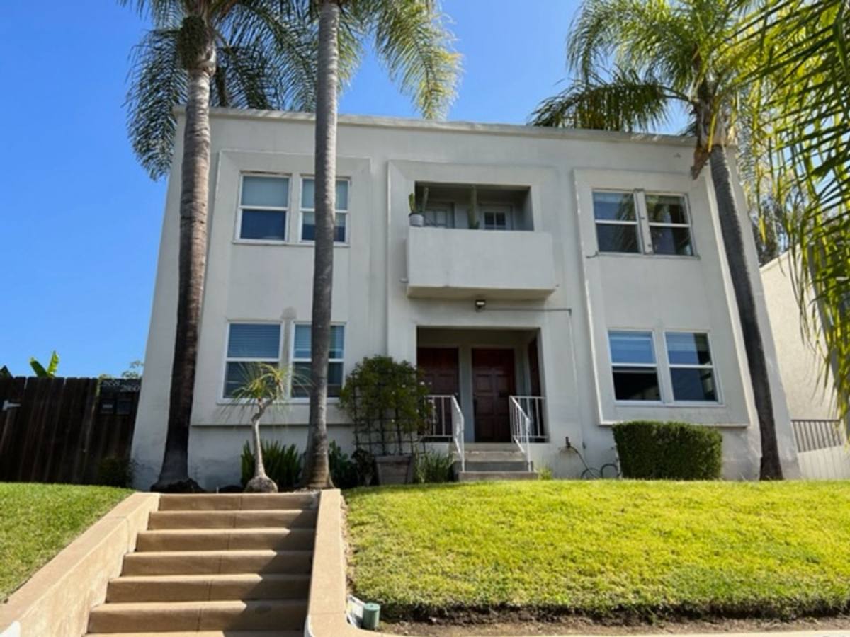 Apartment for rent at 2858 - 2864 1 2 Broadway, San Diego, CA 92102
