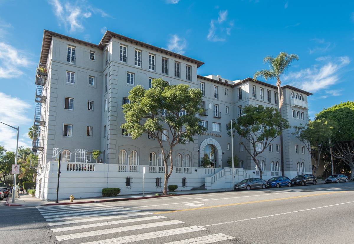 Apartment for rent at 1201 N Crescent Heights Blvd, Los Angeles, CA 90046