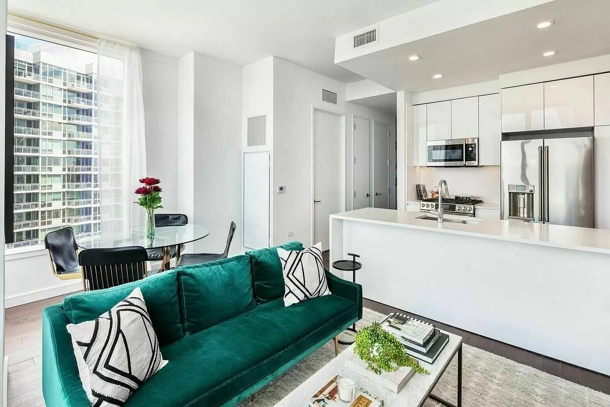 Apartment for rent at 515 W 36th St #11FF, New York, NY 10018