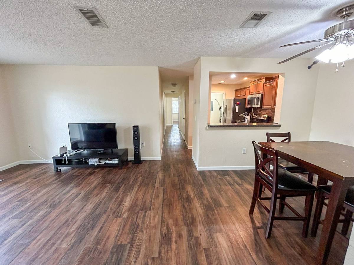 Condo for rent at 3705 SW 27th St #1111, Gainesville, FL 32608