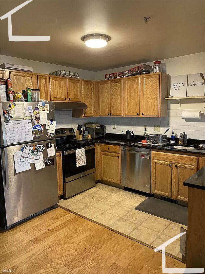 Townhouse for rent at 34 Raymond St #3E, Brighton, MA 02135