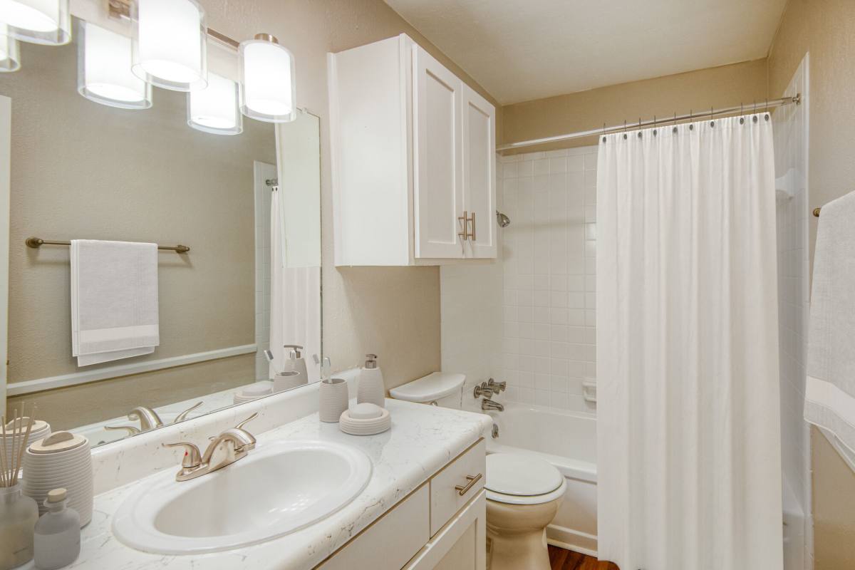 Apartment for rent at Lakeridge Heights, 8783 Ferndale Rd, Dallas, TX 75238