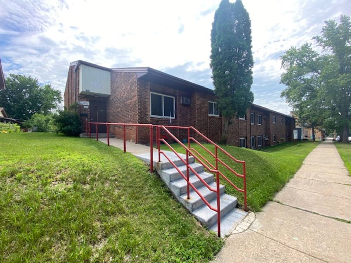 Apartment for rent at 109 3rd Ave, Bovey, MN 55709