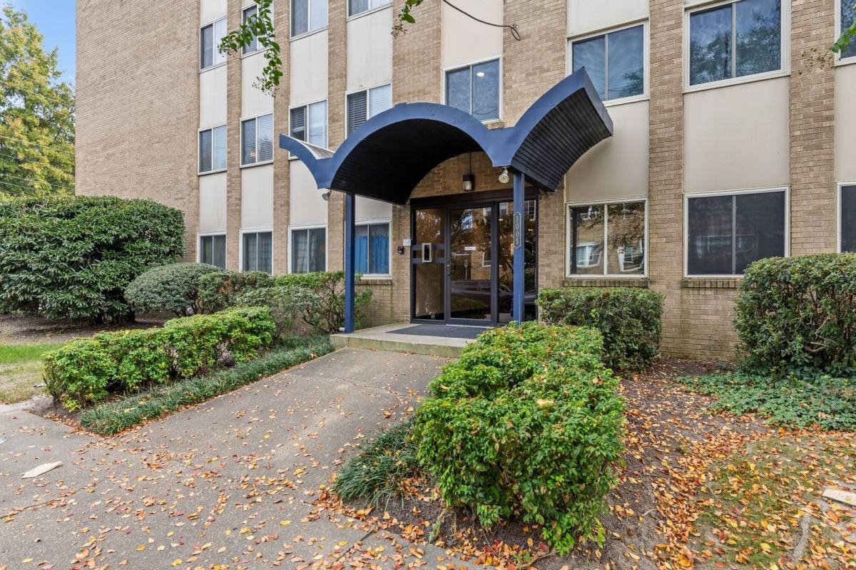 Condo for rent at 1005 Woodrow Ave, Norfolk, VA 23505