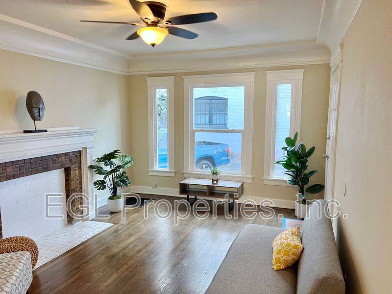 Apartment for rent at 734 N Gramercy Place, Los Angeles, CA 90038