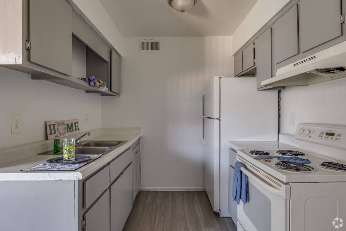 Apartment for rent at 6801 N 25th Dr, Phoenix, AZ 85017