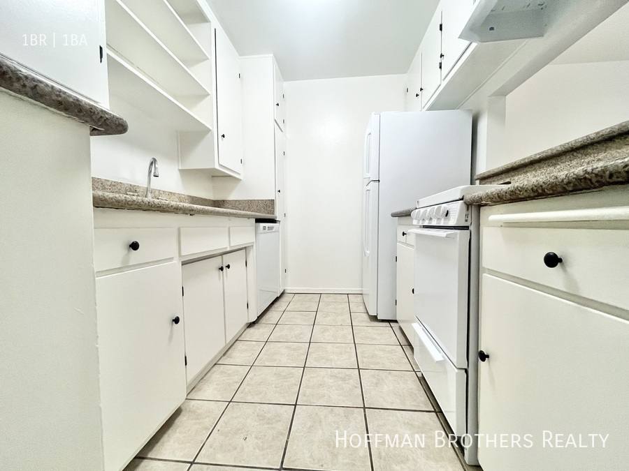 Apartment for rent at 4098 Arch Dr #5, Studio City, CA 91604