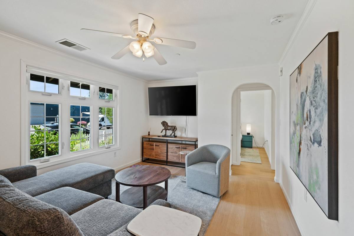 House for rent at 205 Haydon St, Healdsburg, CA 95448