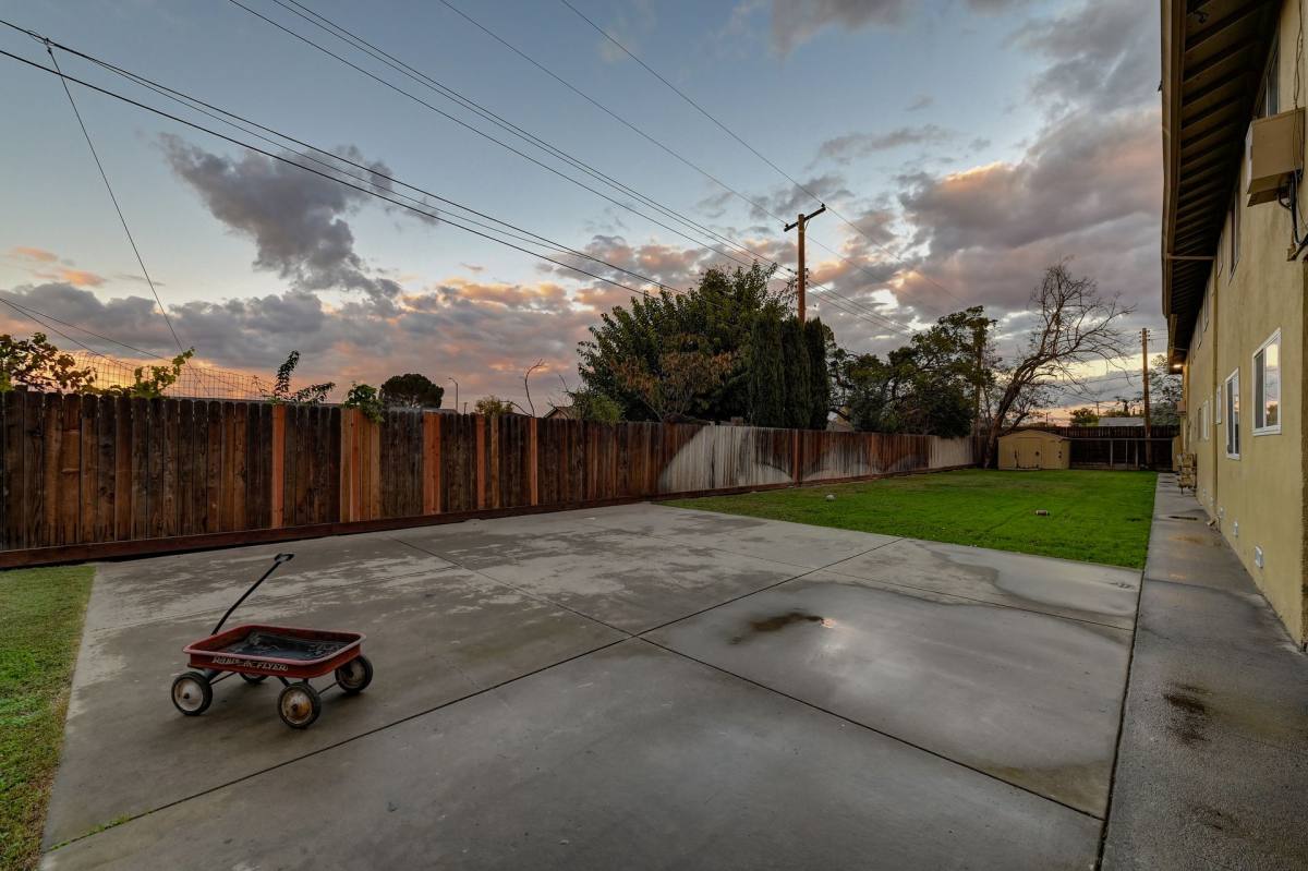 Apartment for rent at 6901 Florin Rd, Sacramento, CA 95828
