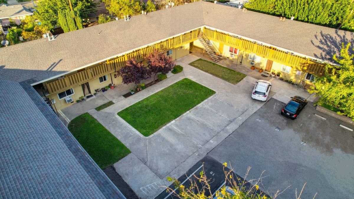 Apartment for rent at 6901 Florin Rd, Sacramento, CA 95828