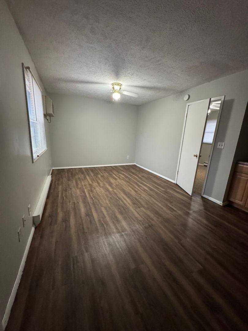 Apartment for rent at 210 E Vernon Ave, Normal, IL 61761