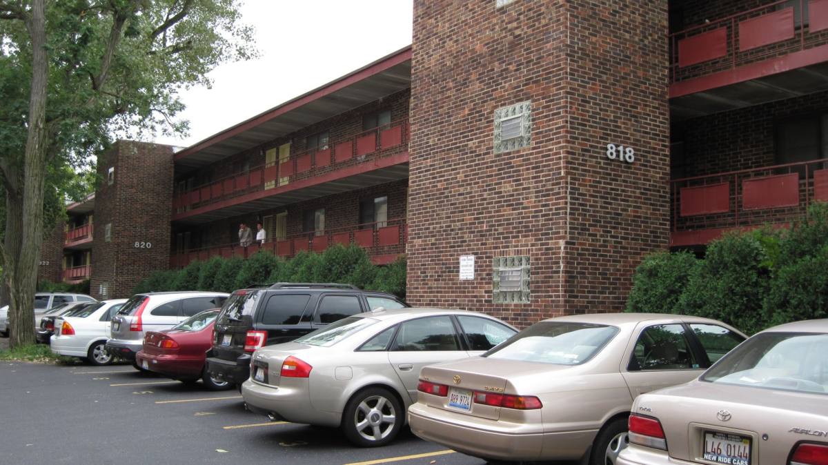 Apartment for rent at 818-22 Noyes St, Evanston, IL 60201