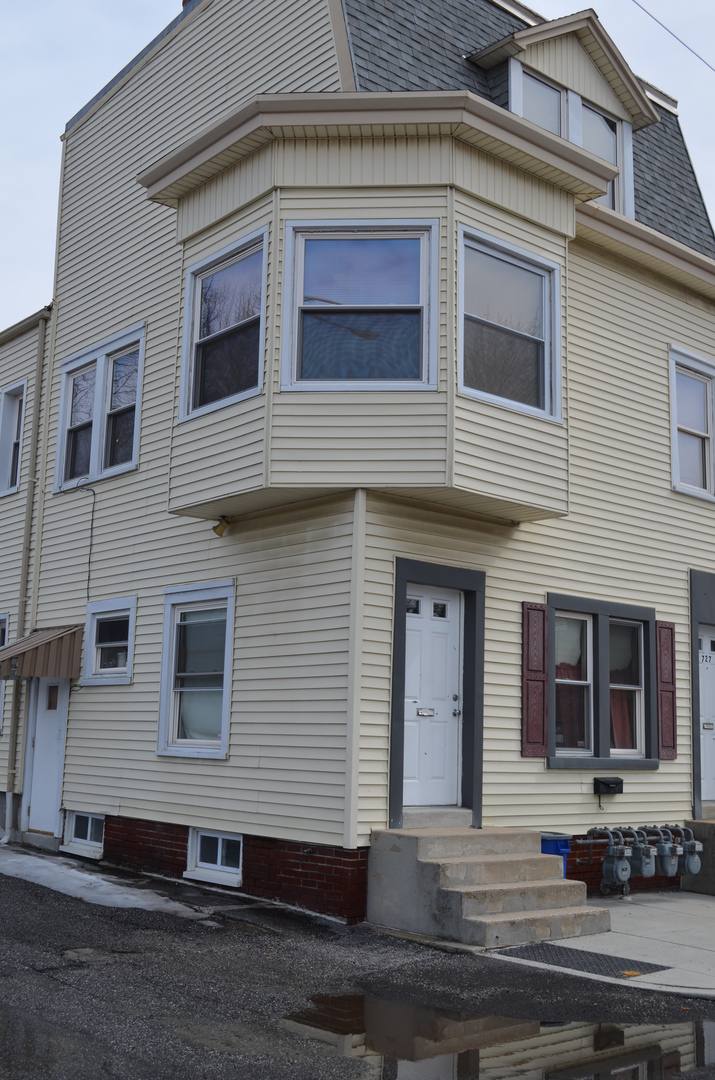 Apartment for rent at 727 S Beaver St #1, York, PA 17401