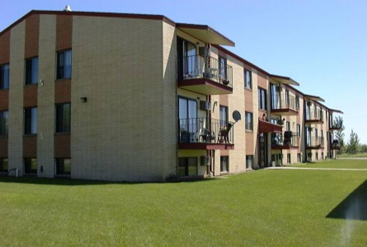 Apartment for rent at 1310 28th Ave S, Moorhead, MN 56560