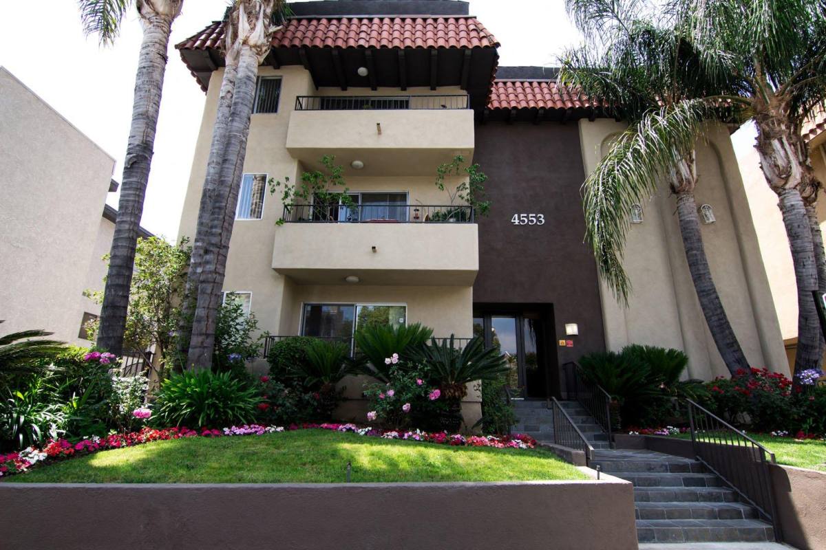 Apartment for rent at Willis Park South, 4553 Willis Ave #208, Sherman Oaks, CA 91403